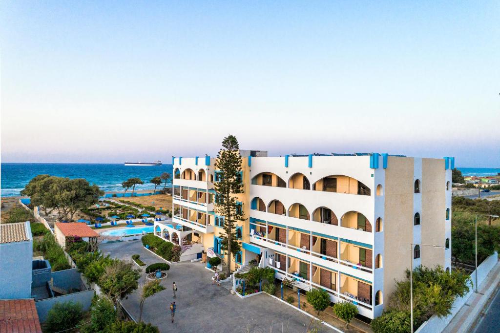 Hotel Tsagarakis Beach in Amoudara Herakliou, Greece